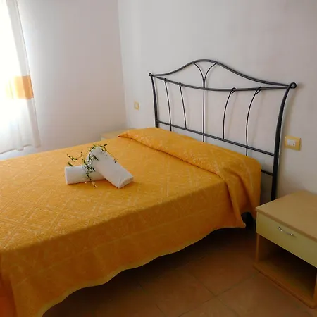 Aparthotel La Pineta 4*