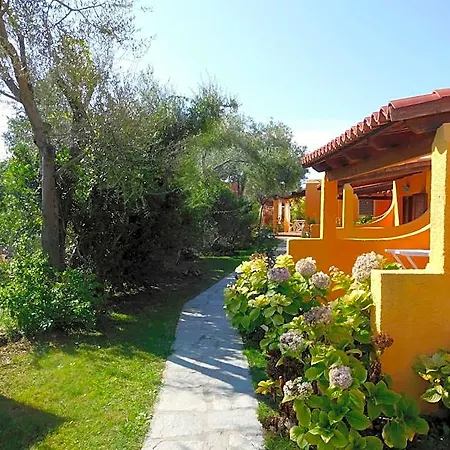 La Pineta Aparthotel 4*